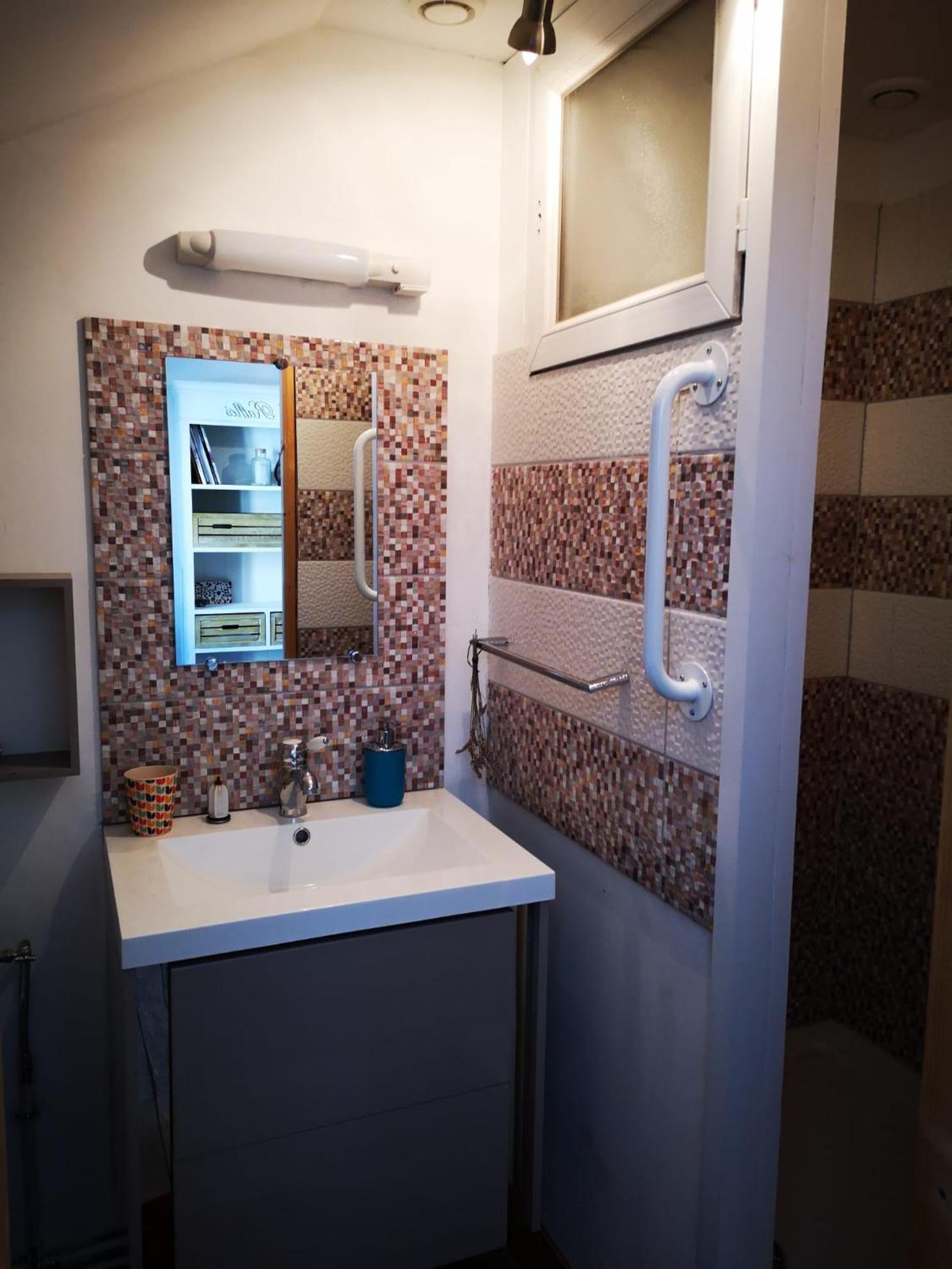 Chambres Avec Salle De Bains Et Cuisine En Centre Ville Argenton Sur Creuse Exterior foto