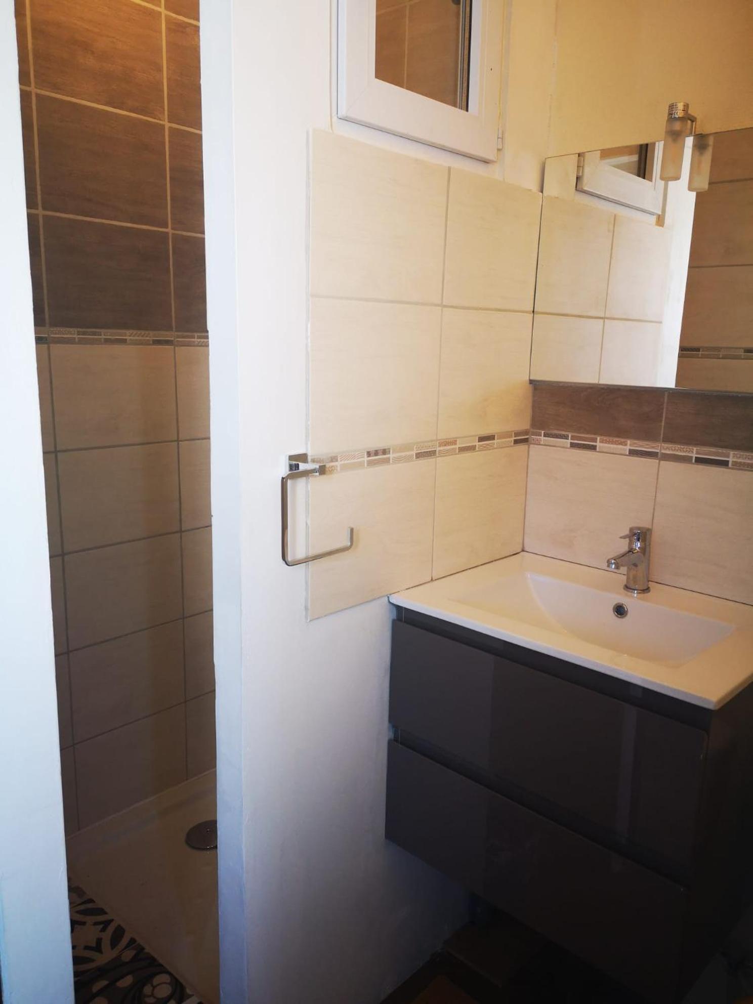 Chambres Avec Salle De Bains Et Cuisine En Centre Ville Argenton Sur Creuse Exterior foto